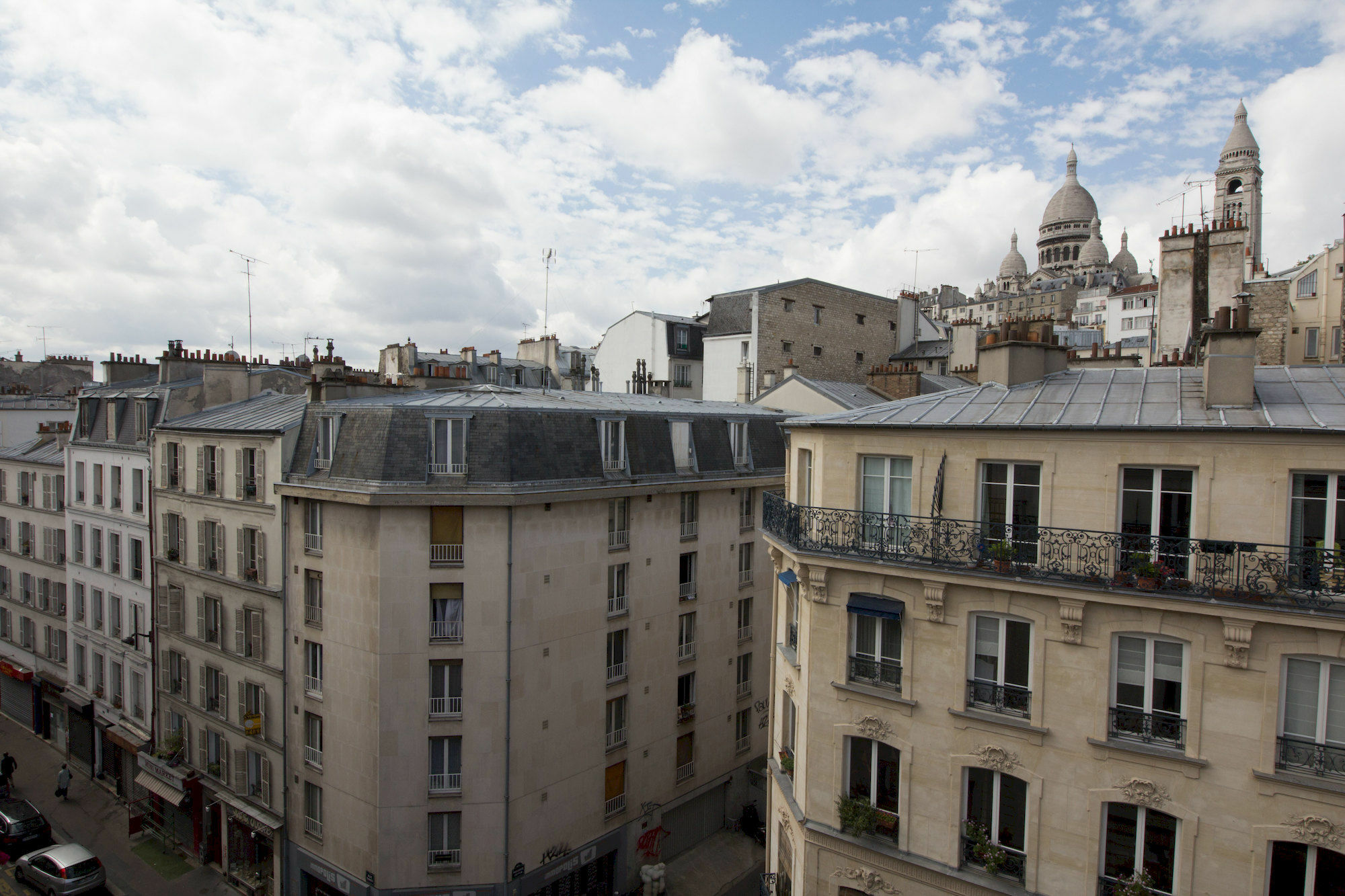 Hotel Montmartre Париж Екстериор снимка